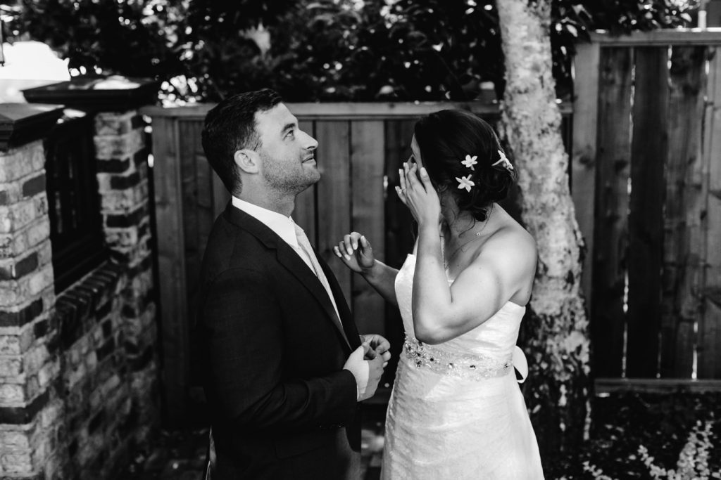 first look photos at an airbnb mill valley wedding