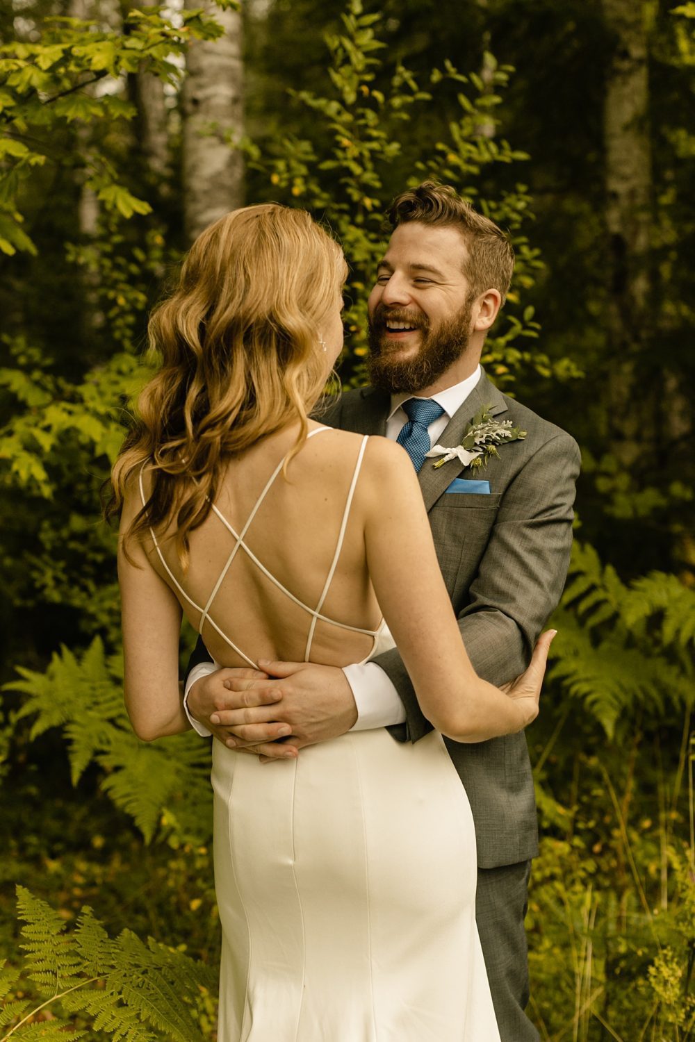 Seattle's Best Airbnb's for Elopements candid photographer