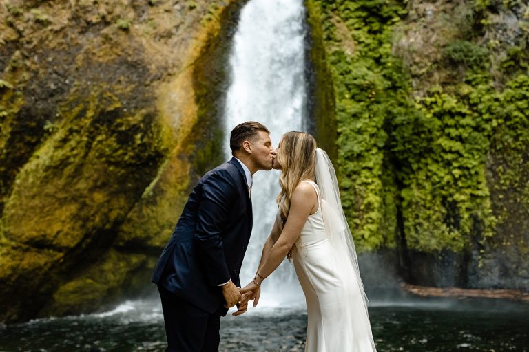 Wahclella Falls Elopement, Oregon | Ashley & Ryan
