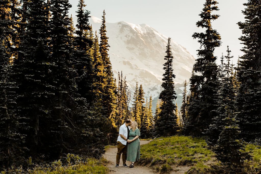 engagement photos mount rainier national park photographer tminspired photography seattle