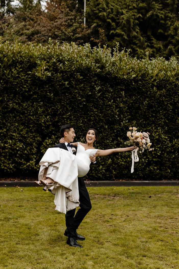 wedding photographer in seattle
