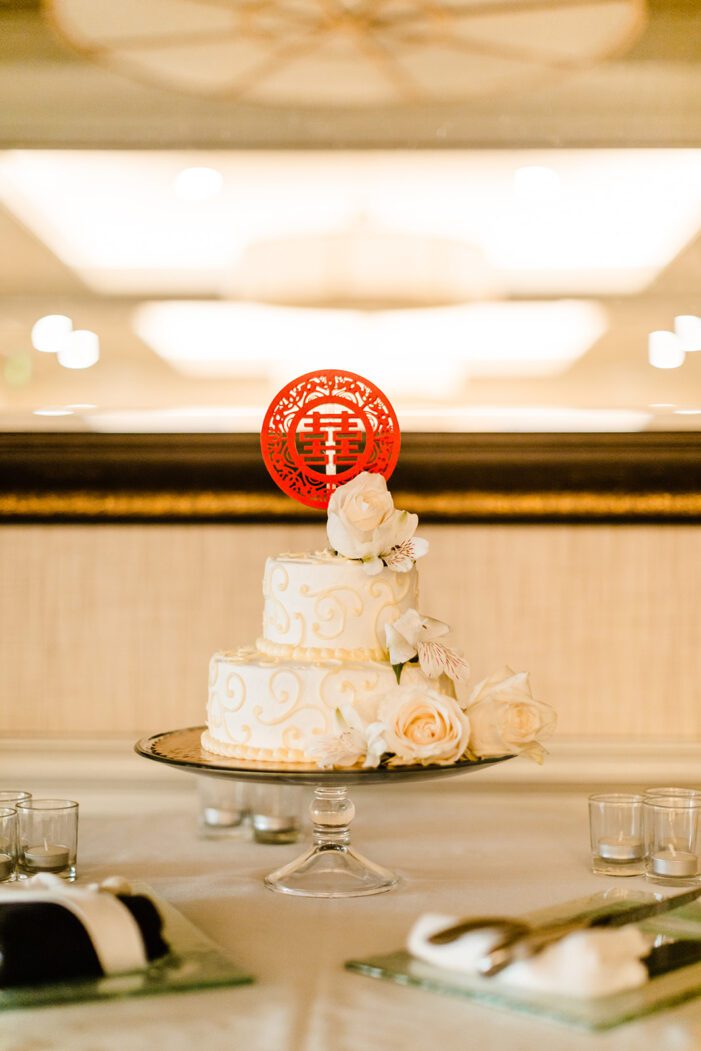 white wedding cake during woodmark hotel wedding