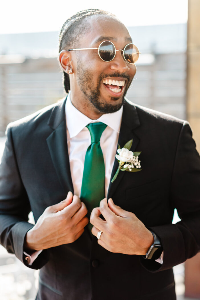 groomsman laughs