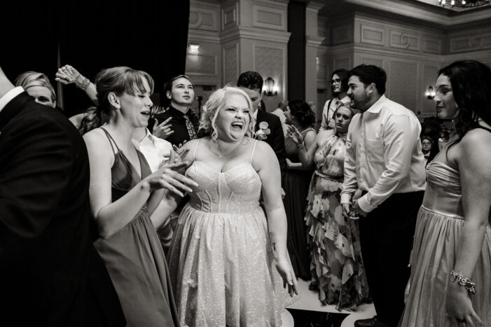 wedding guests dance at vegas wedding