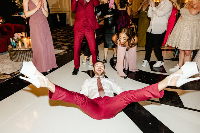 wedding guests dance at vegas wedding