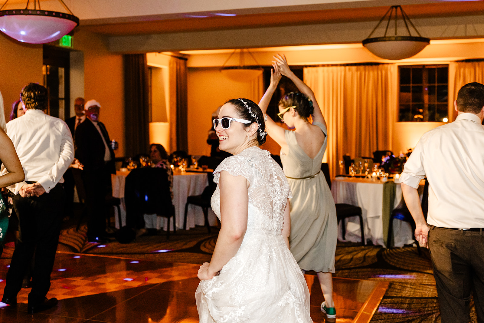 wedding guests dance at lodge at st edwards wedding