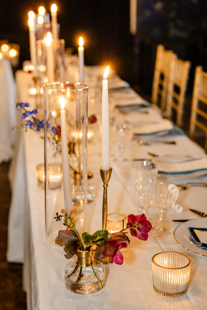 romantic wedding tablesacpe at the ruins