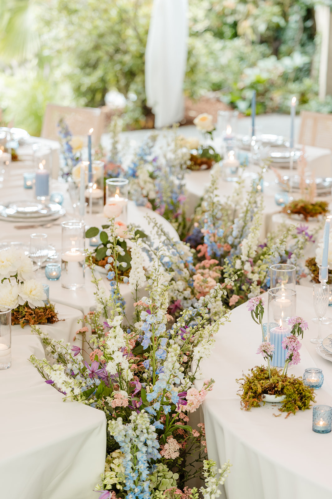 brightly colored tablescape at Chateau Lill