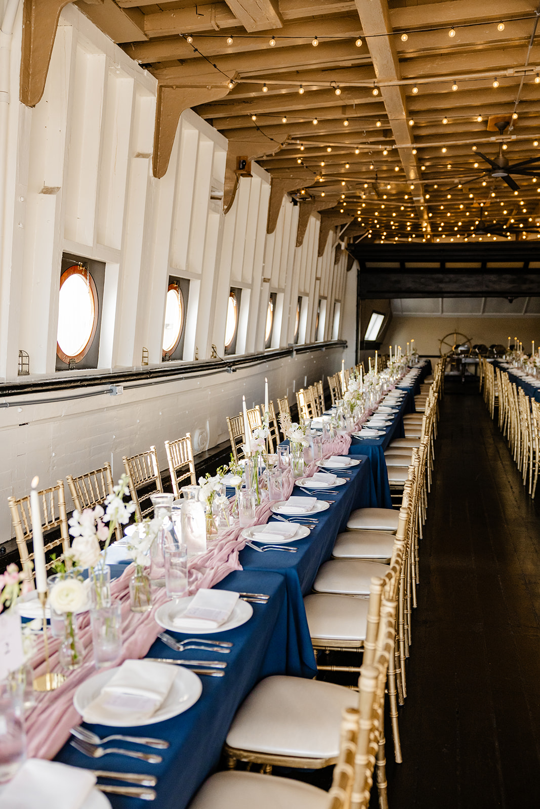 tablescape at MV Skansnoia wedding