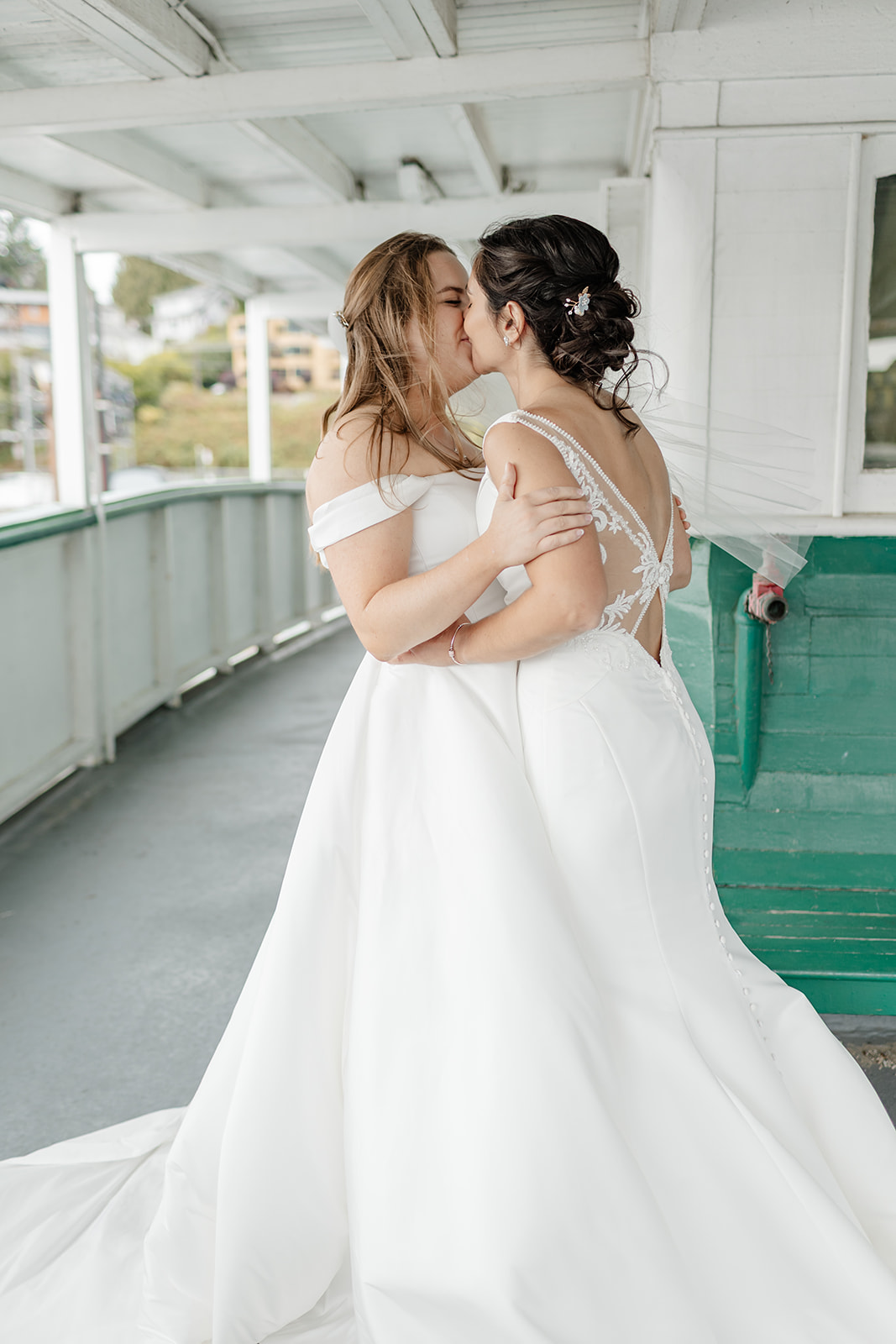 brides on mv skansonia