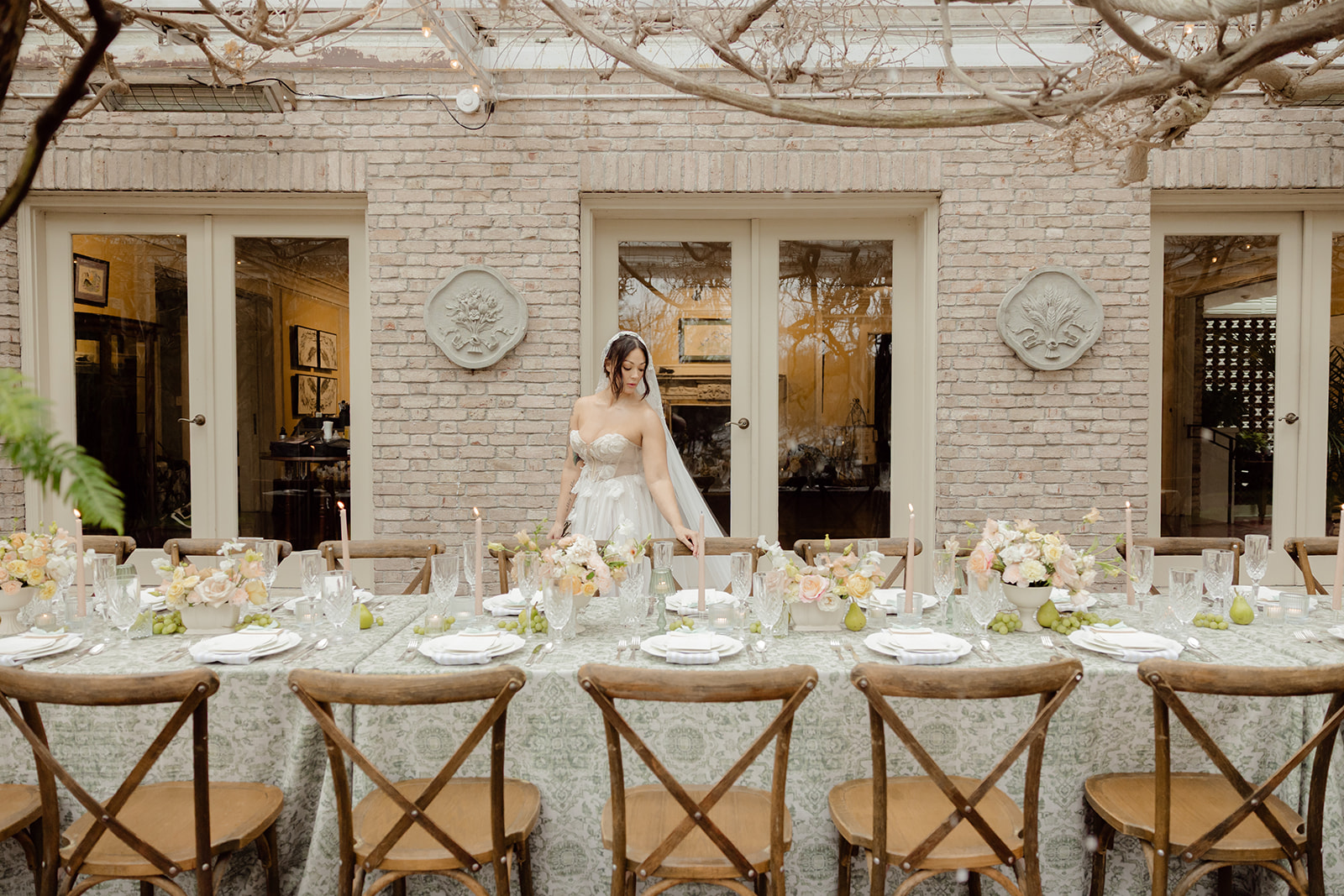 table under awning at lakewold gardens