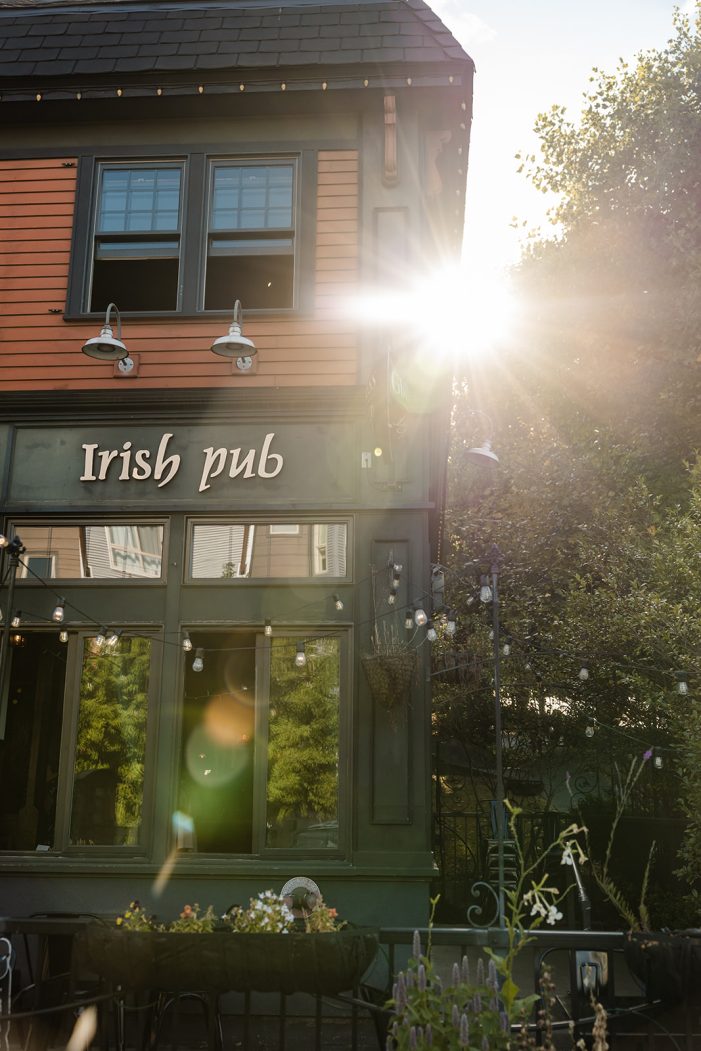 irish pub