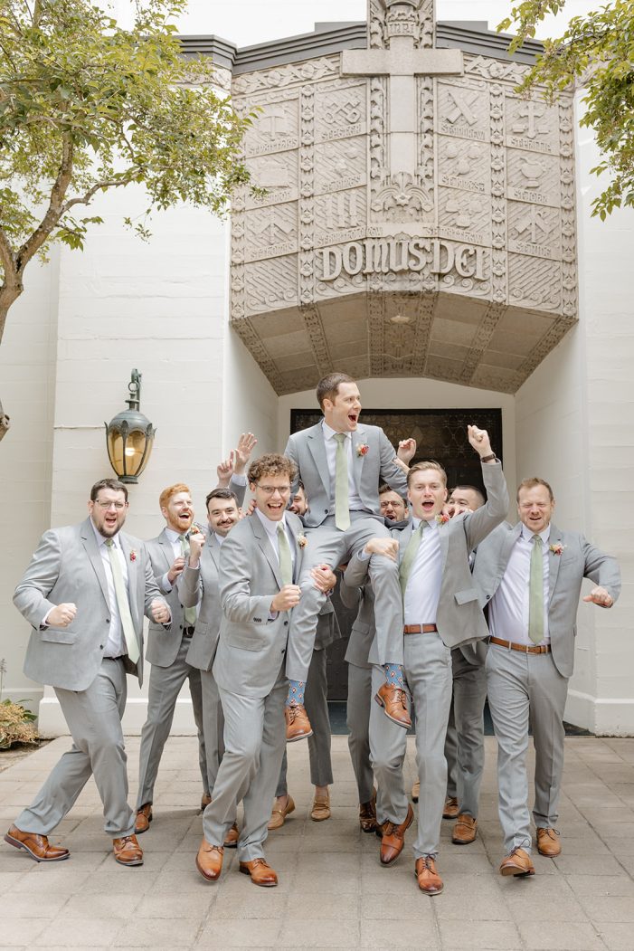 groom with groomsman
