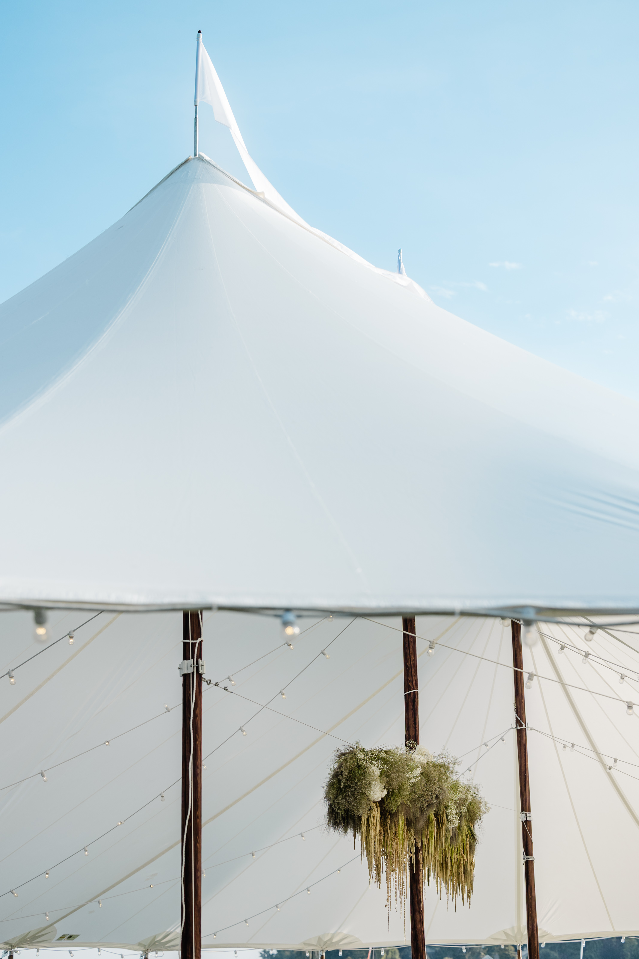 top of white reception tent at seattle tennis club