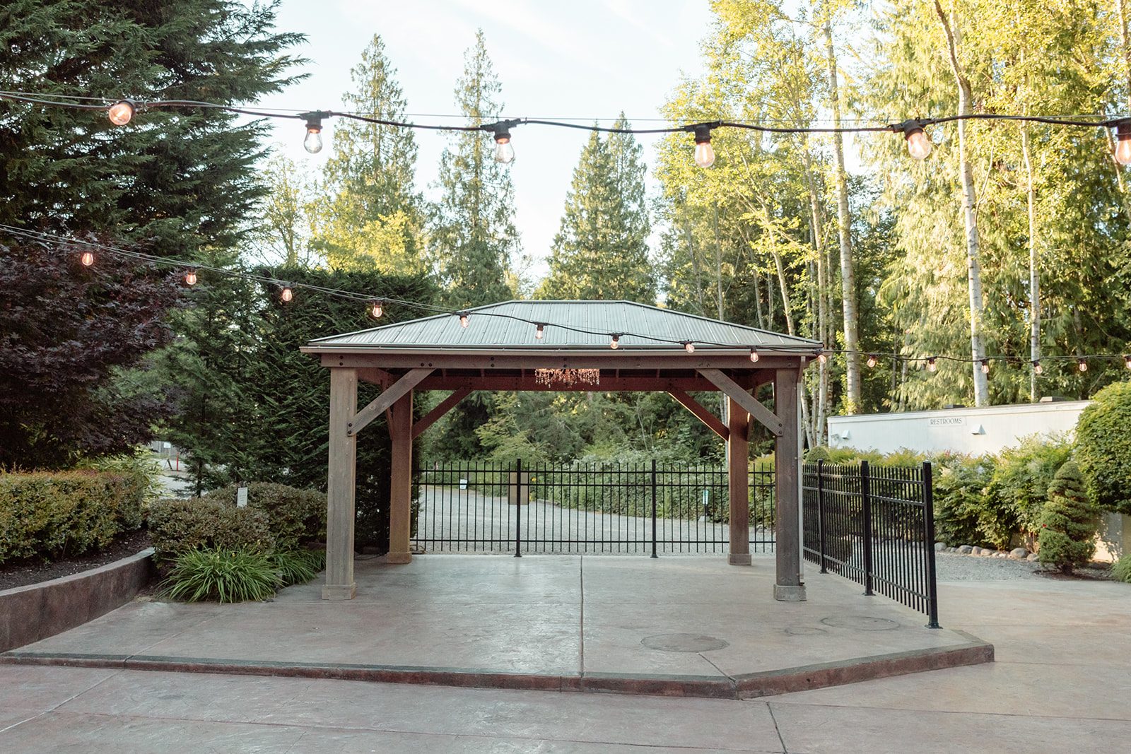 rock creek garden wedding venue